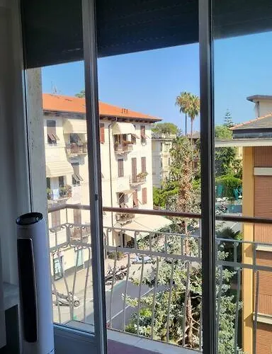 Lejlighed Modern Flat In The Centre, *