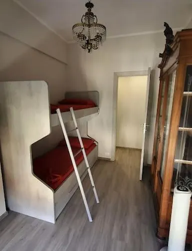 Modern Flat In The Centre, *