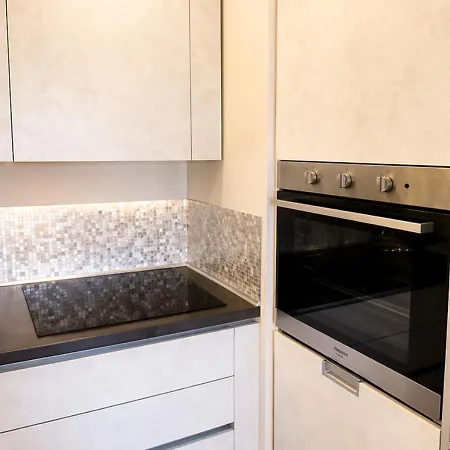 Apartmán Casa Centro - 1 Min Dal Mare 2 6 Ospiti